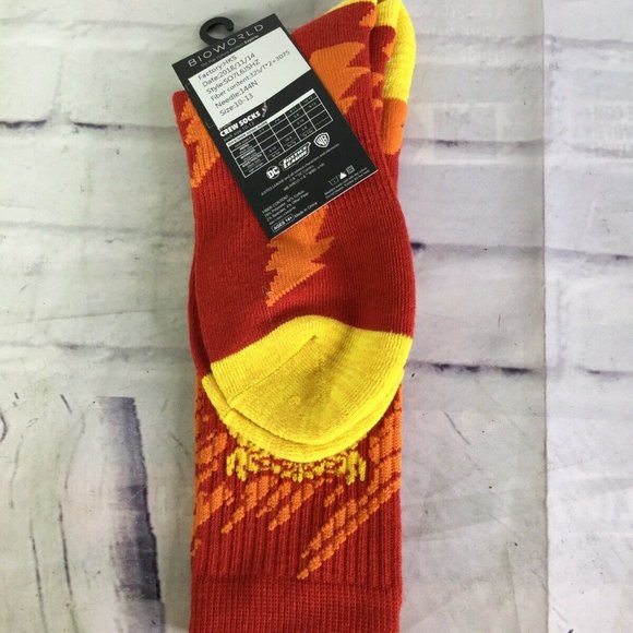 DC Comics Shazam Billy Batson Logo Men's Socks - Picture 3 of 4